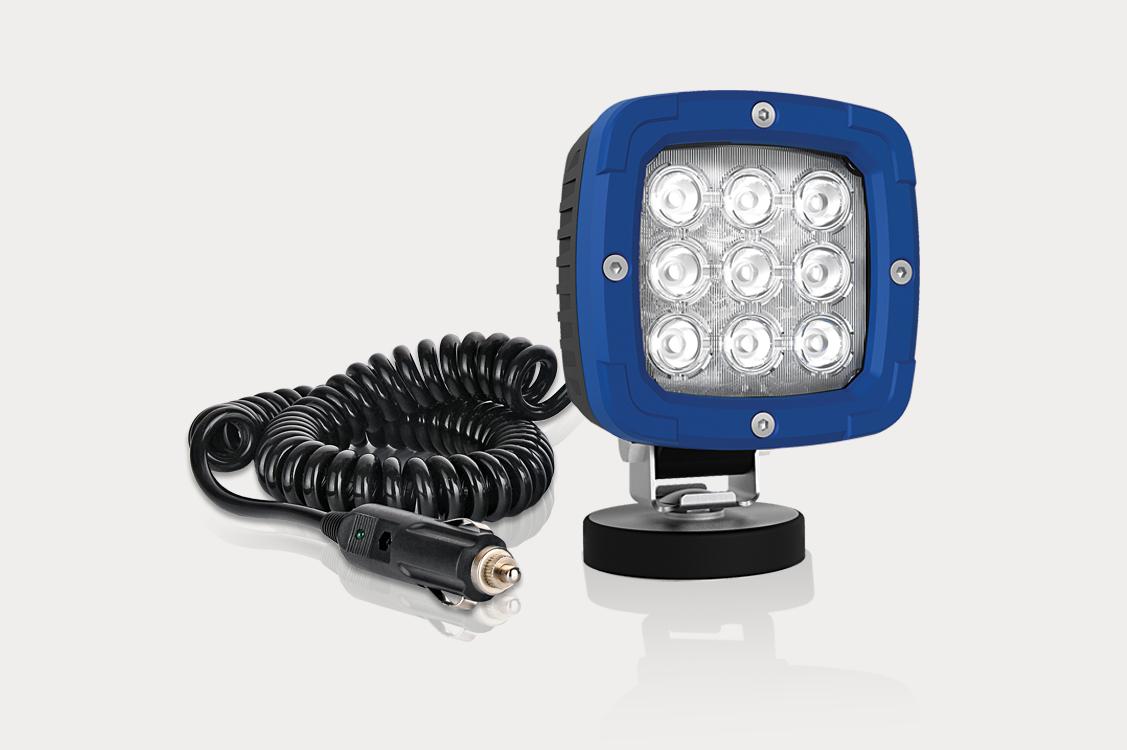   LED  2.800Lm . .    . 7.8 FRISTOM